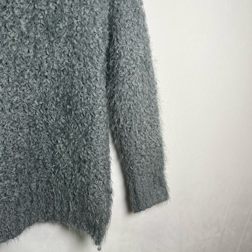 POL Women’s Fluffy Eyelash Knit Cowl Neck Sweater Gray Textured Pullover Sz S - Picture 7 of 11